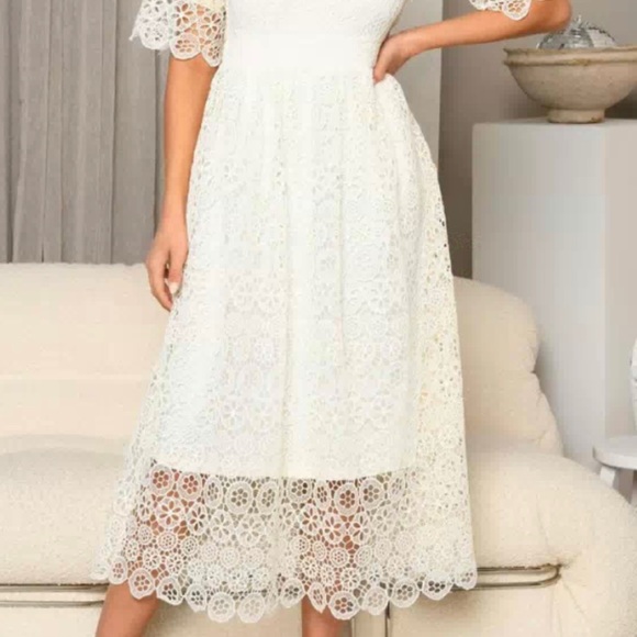 #51 Eyelet detailed midi dress - Picture 4 of 9